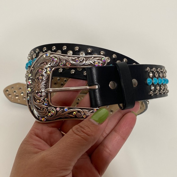 Ariat Accessories - NWOT Ariat Western  Floral Rhinestone Belt Buckle Belt